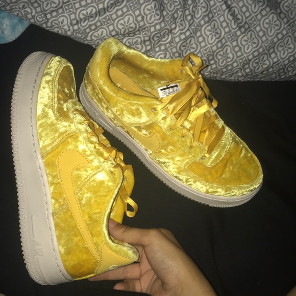 Air Force 1s NIKE - Picture 3 of 3